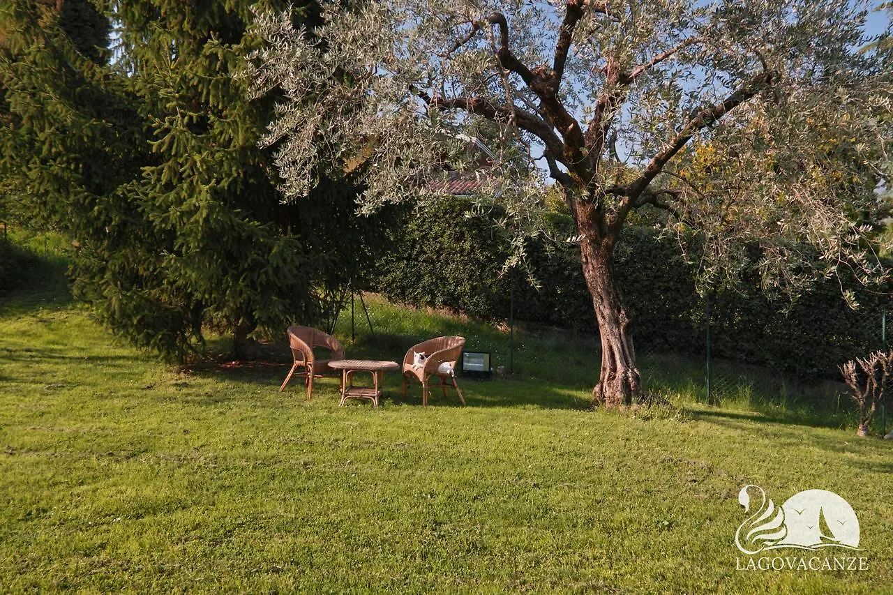 Apartment Appartamento Il Moresine Roe Italy