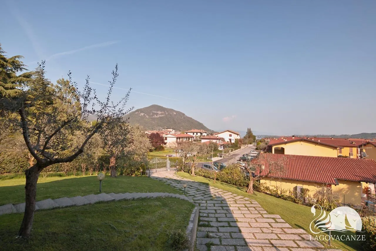 Apartment Appartamento Il Moresine Roe Italy